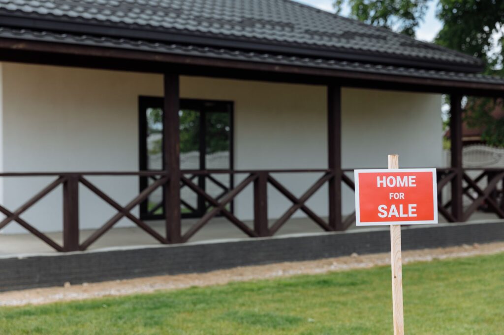 Are Cash Buyers Really Giving You the Best Offer?